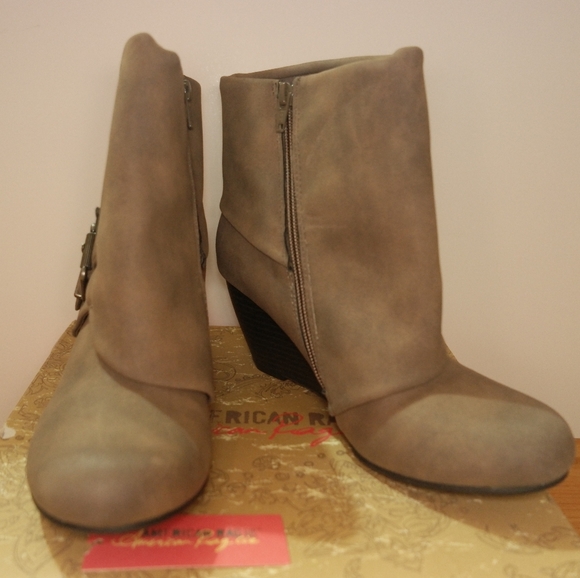 American Rag Boots Ankle/Mid Calf Height - Picture 4 of 6